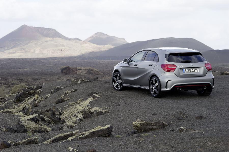  Mercedes-Benz A250 2012 года  (фото 25 из 37)